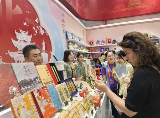 园礼物”新品首次亮相服贸会瓦力棋牌试玩2