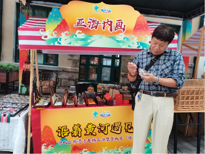 ！20余项沿黄流域老手艺惊艳国庆打卡值爆表瓦利棋牌青岛市市北区非遗手造大集也太会了吧(图2)