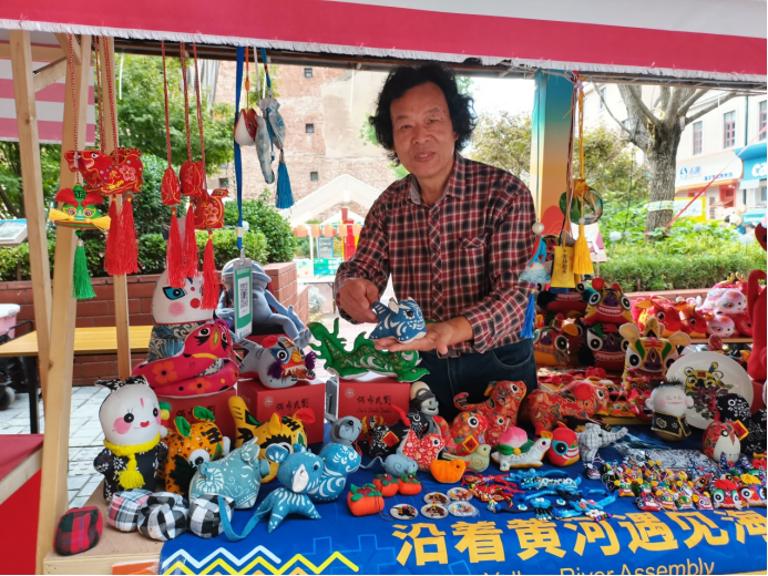 ！20余项沿黄流域老手艺惊艳国庆打卡值爆表瓦利棋牌青岛市市北区非遗手造大集也太会了吧(图6)