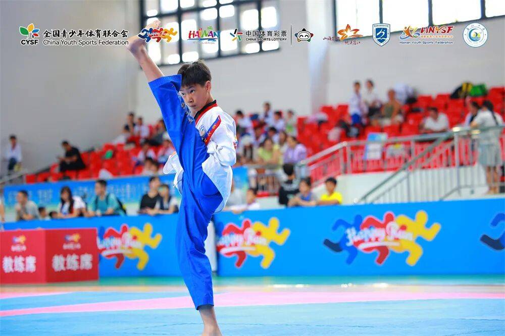 ·少年”青少儿跆拳道巡回赛昌江开赛瓦力游